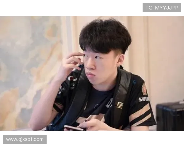 FPX战队在大师赛积分榜上以75分稳居第一位置展现强劲实力